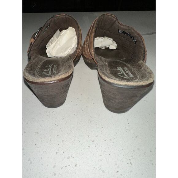 Clarks Bendables Women’s Leather Mules Slip on Comfort adjustable Buckle Size 8M - Picture 5 of 10